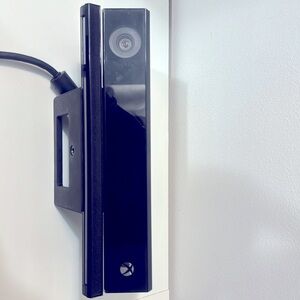 Kinect Xbox One Model 1520 Wired Motion Sensor Unit Black Bar Never Used